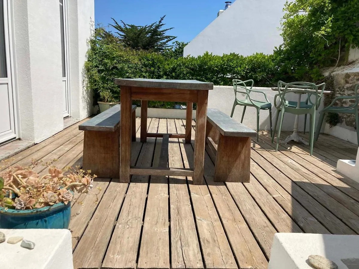 Holiday home Villa Boheme Chic A Sauzon Avec Vue Mer Et Wifi - Fr-1-418-174