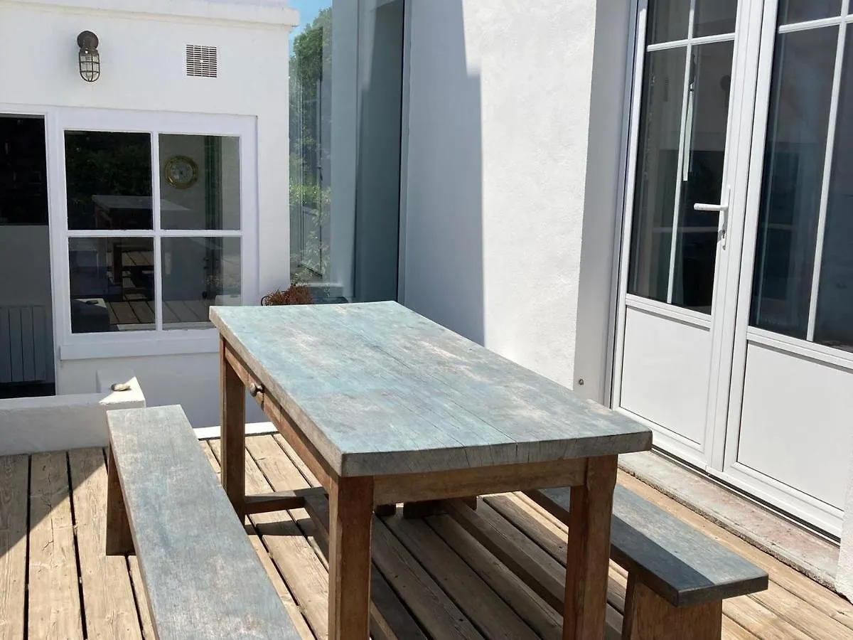 Villa Boheme Chic A Sauzon Avec Vue Mer Et Wifi - Fr-1-418-174 Holiday home