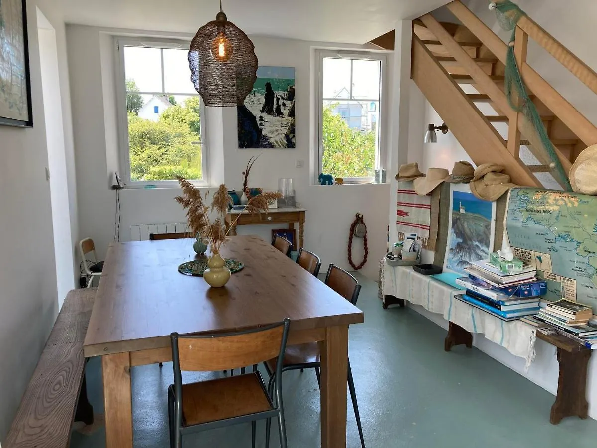 Villa Boheme Chic A Sauzon Avec Vue Mer Et Wifi - Fr-1-418-174 0*,