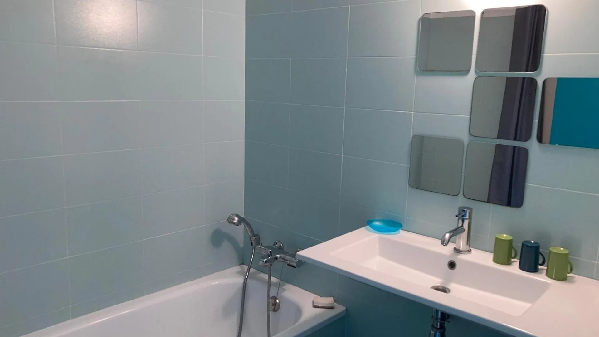 Villa Boheme Chic A Sauzon Avec Vue Mer Et Wifi - Fr-1-418-174